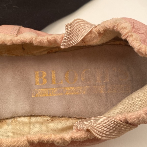 ADULT Bloch 7-½ leather ballet shoes. black wrap 18 inch ballet skirt - Picture 5 of 9